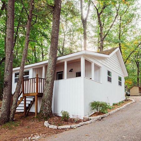 Arbutus Lake 3 Bedroom Cottage Traverse Stadt Exterior foto