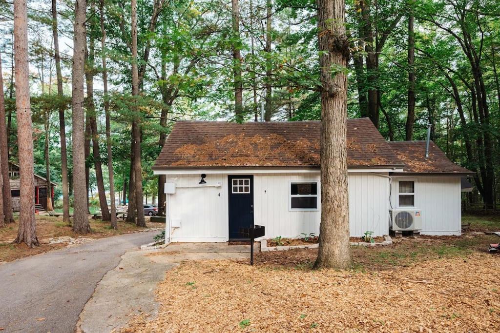 Arbutus Lake 3 Bedroom Cottage Traverse Stadt Exterior foto
