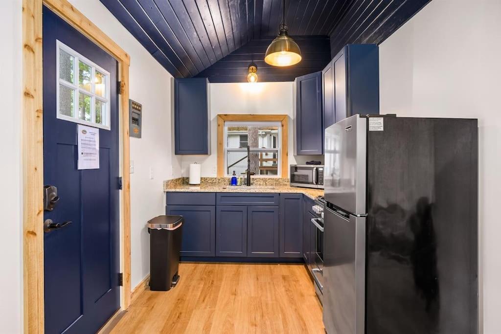 Arbutus Lake 3 Bedroom Cottage Traverse Stadt Exterior foto