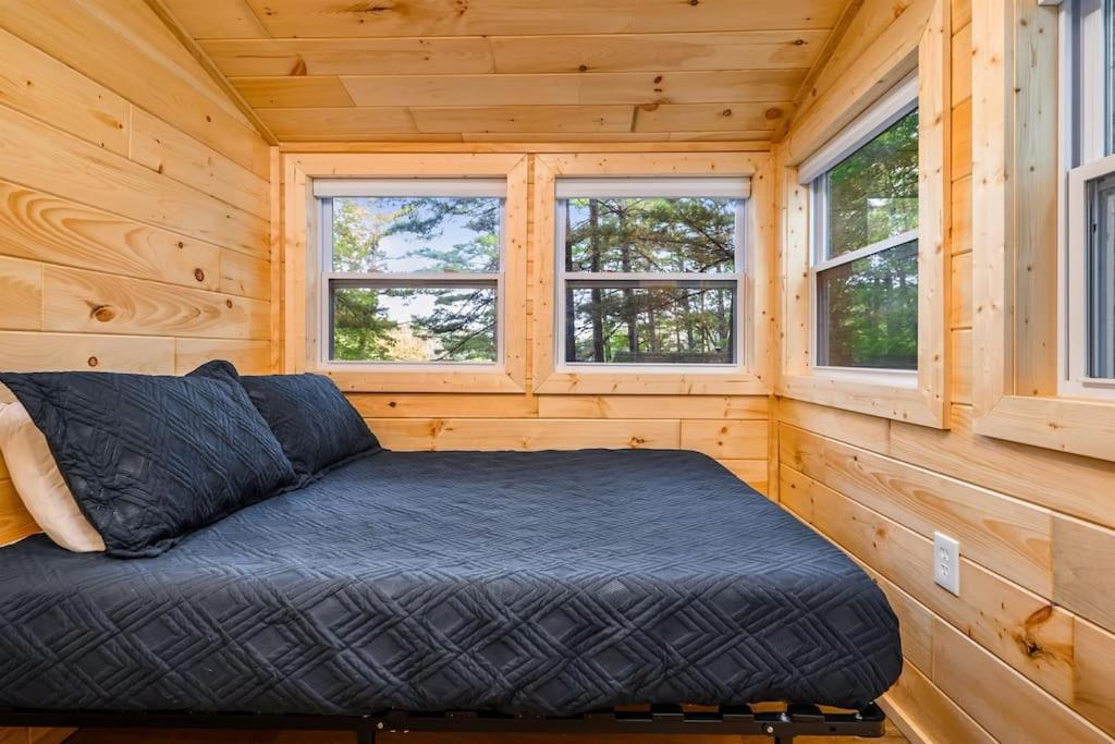 Arbutus Lake 3 Bedroom Cottage Traverse Stadt Exterior foto
