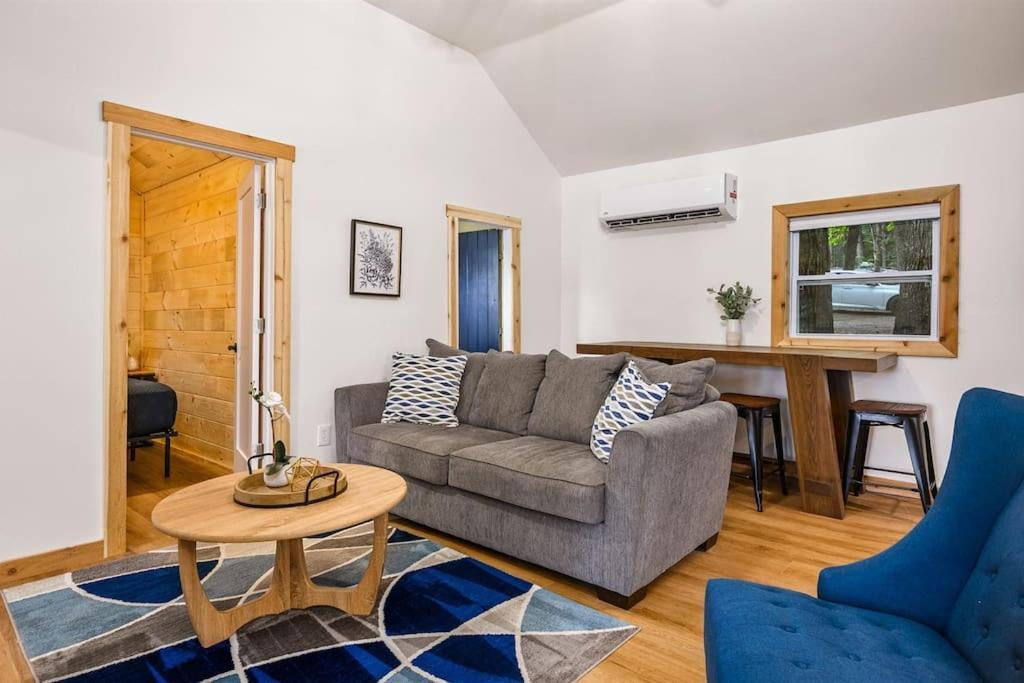 Arbutus Lake 3 Bedroom Cottage Traverse Stadt Exterior foto